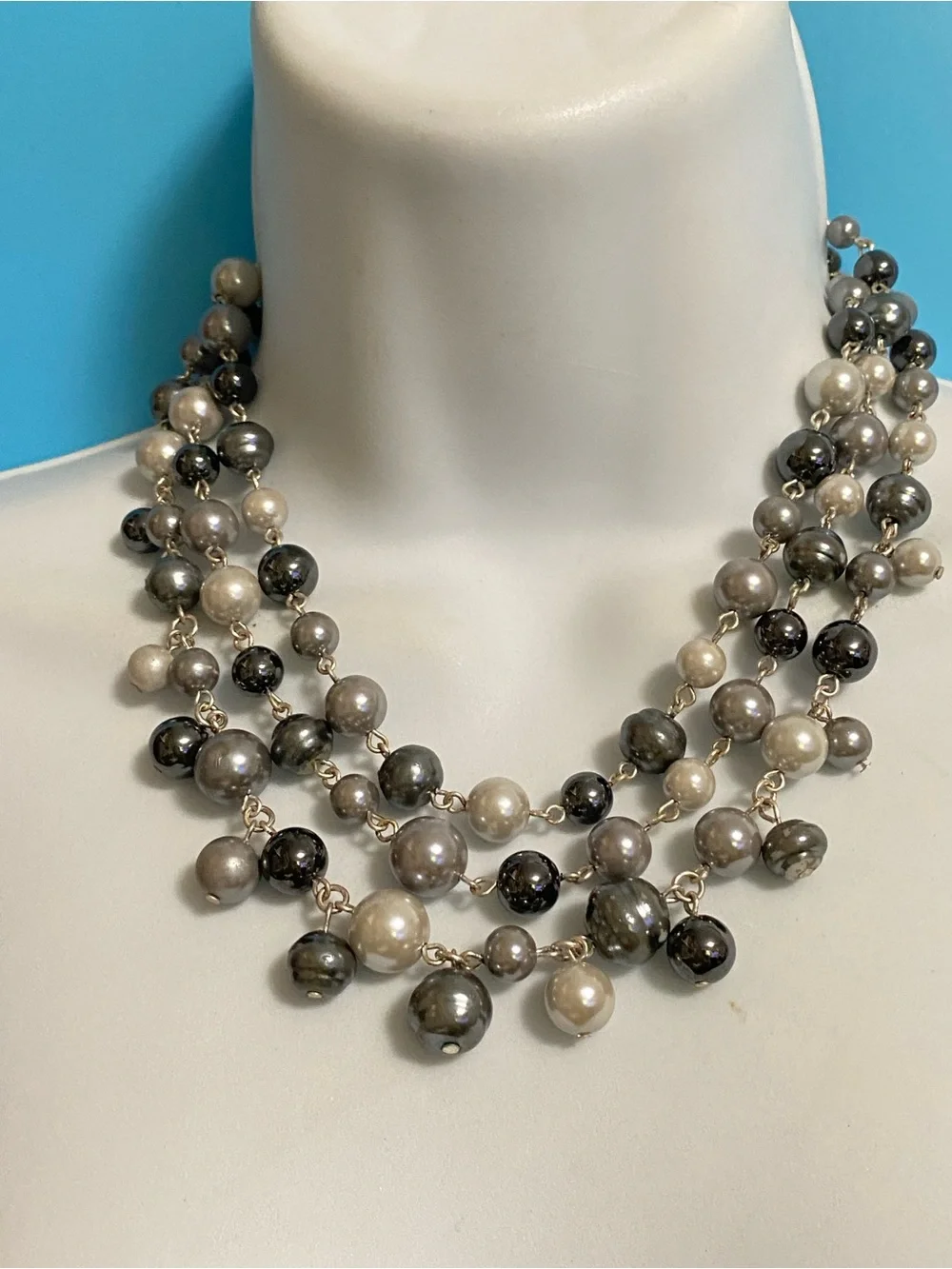 Triple Strand Pearl & Glass Beads Necklace Shades Of Gray